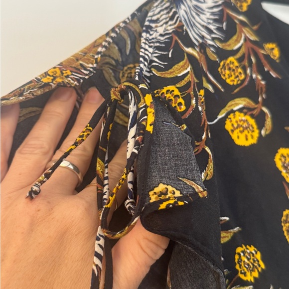 Madewell Floral Dress Size 6 Open Back Smocked Waist - Picture 11 of 11